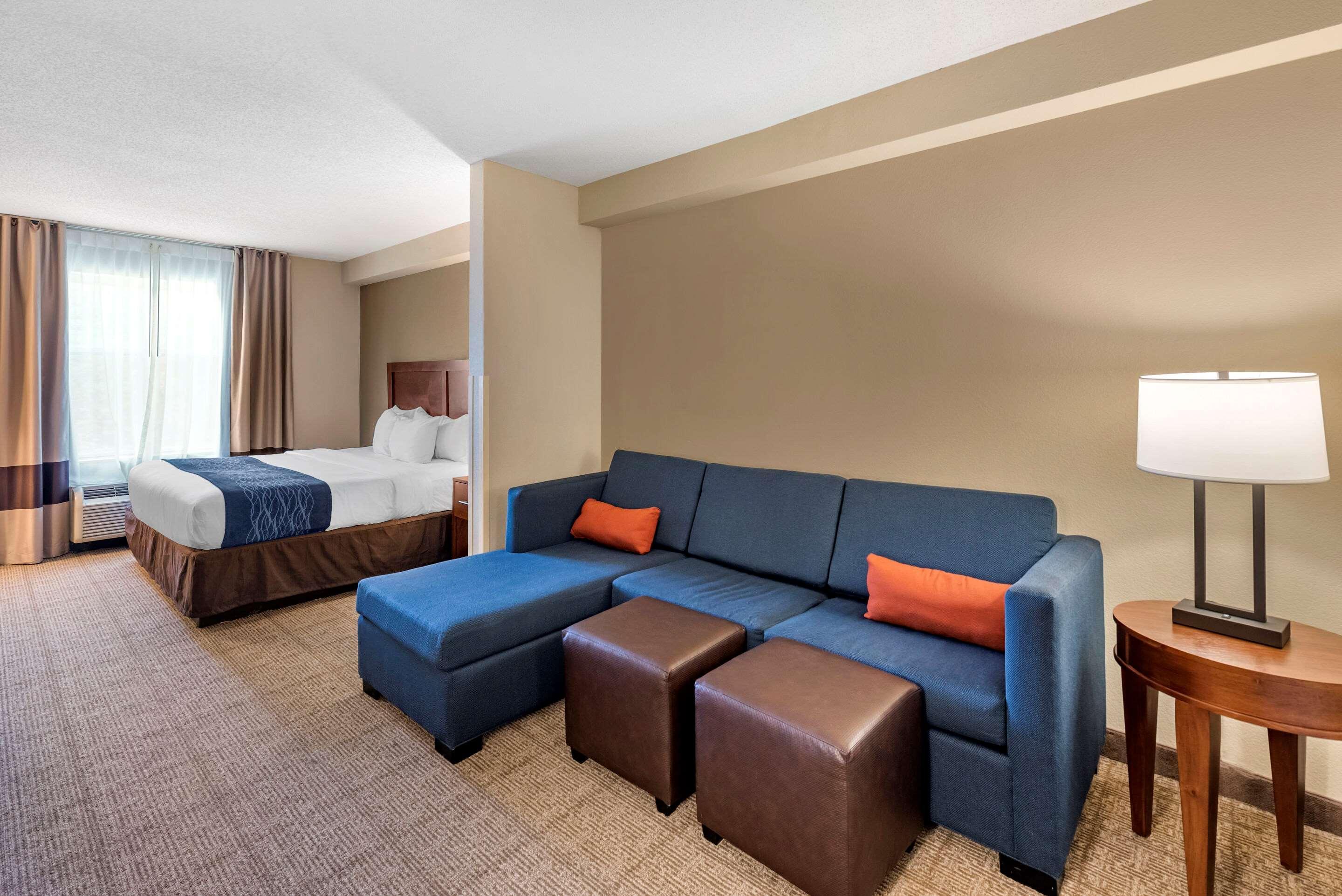 Comfort Inn & Suites Virginia Beach - Norfolk Airport Екстериор снимка