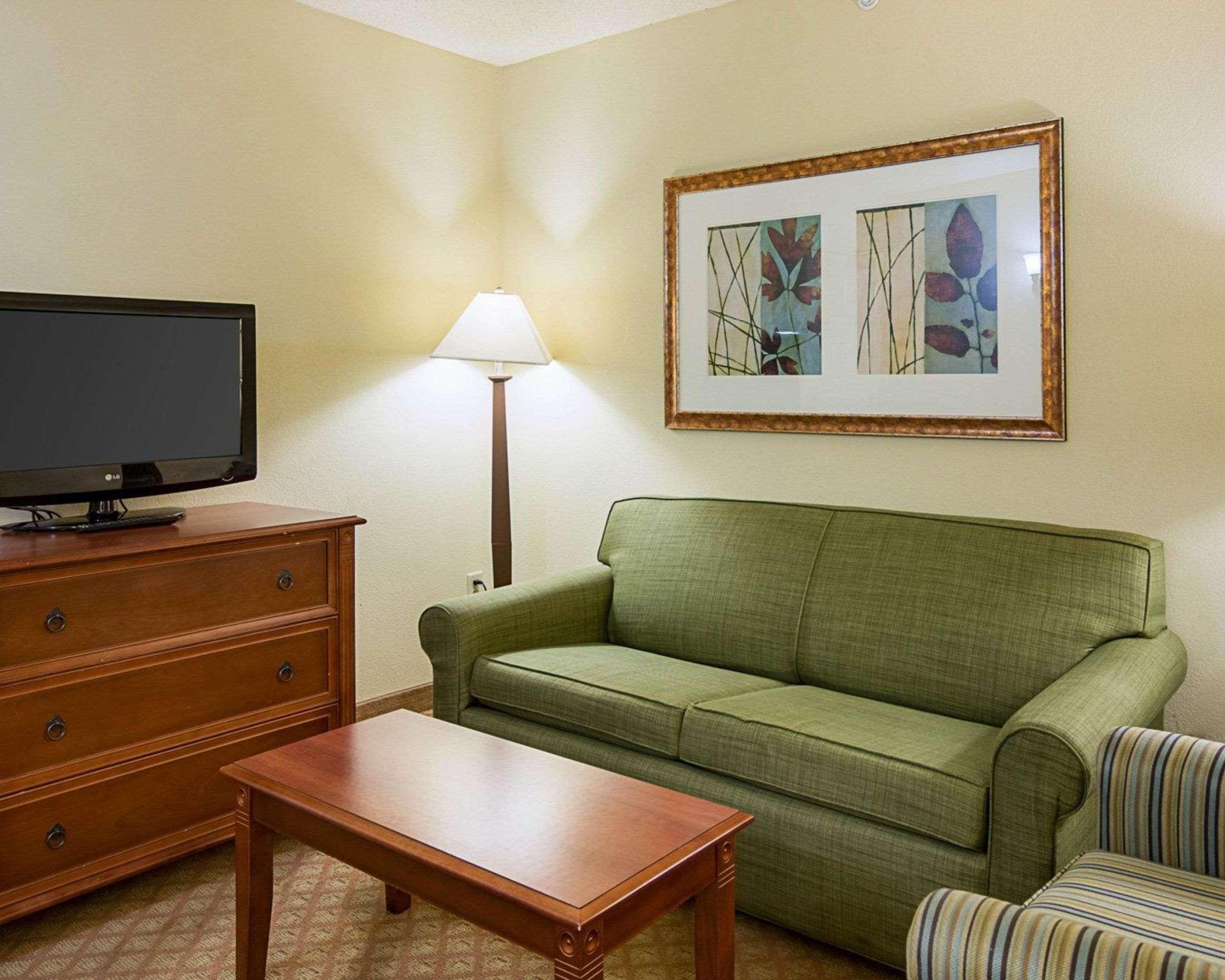 Comfort Inn & Suites Virginia Beach - Norfolk Airport Екстериор снимка