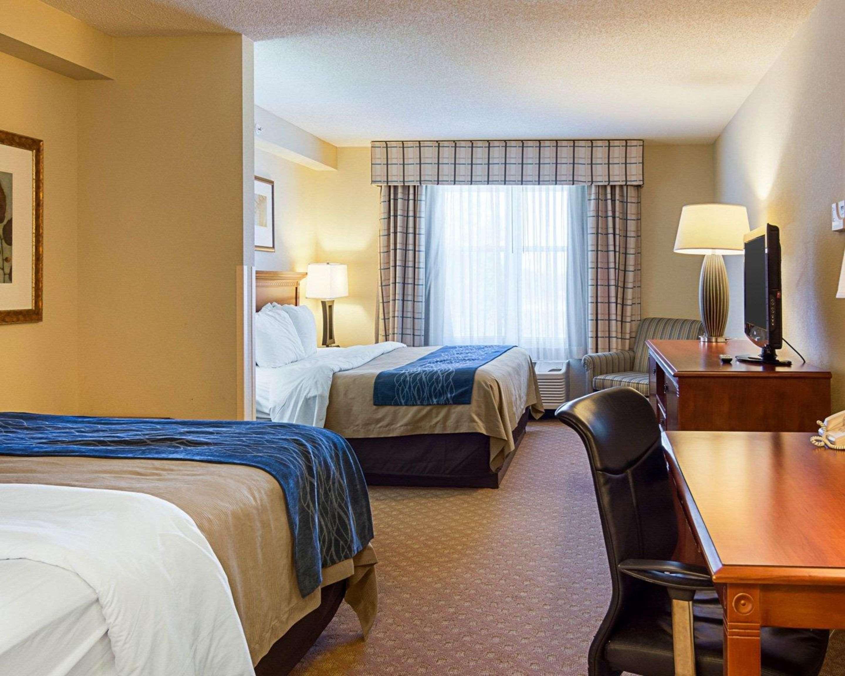 Comfort Inn & Suites Virginia Beach - Norfolk Airport Екстериор снимка