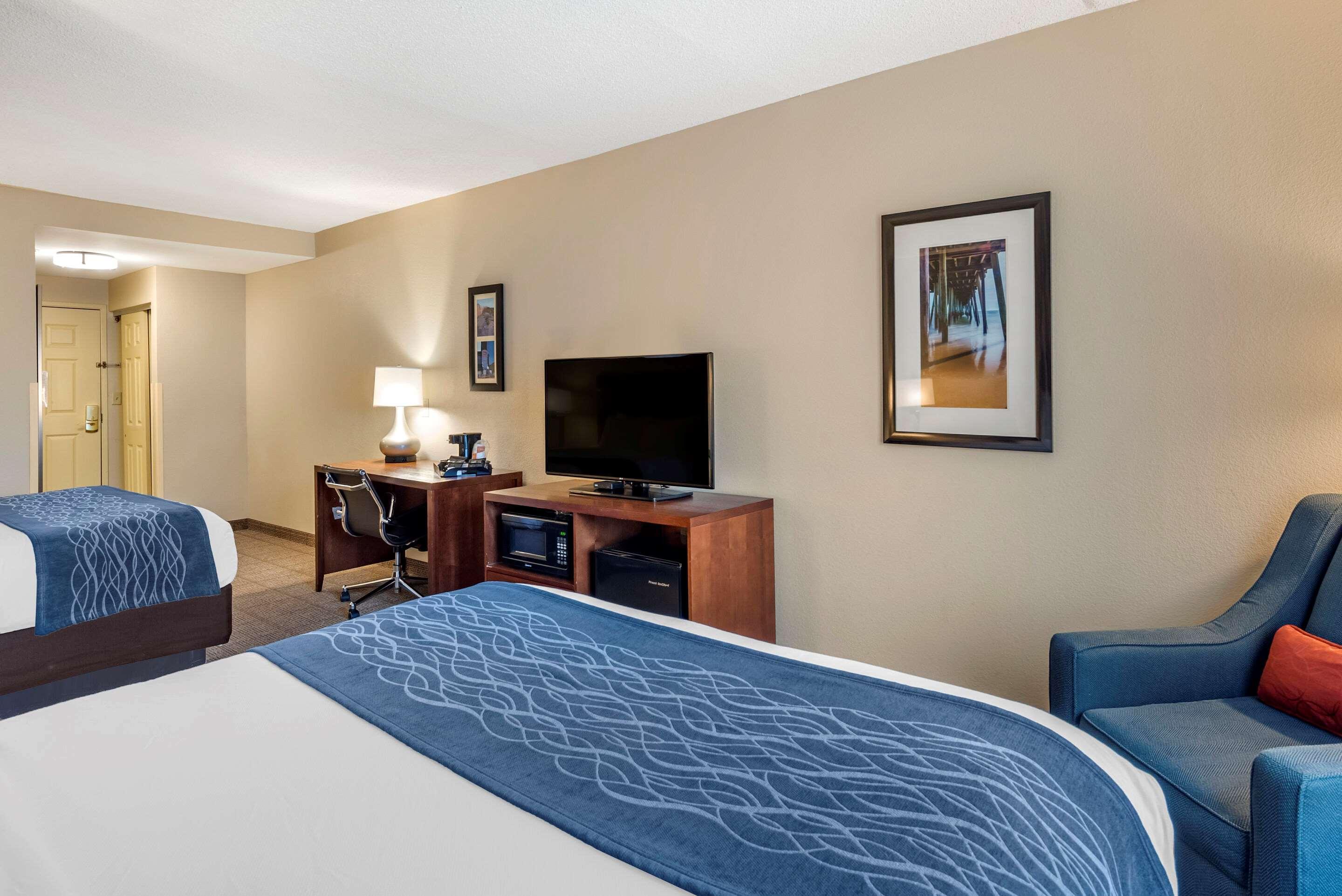 Comfort Inn & Suites Virginia Beach - Norfolk Airport Екстериор снимка