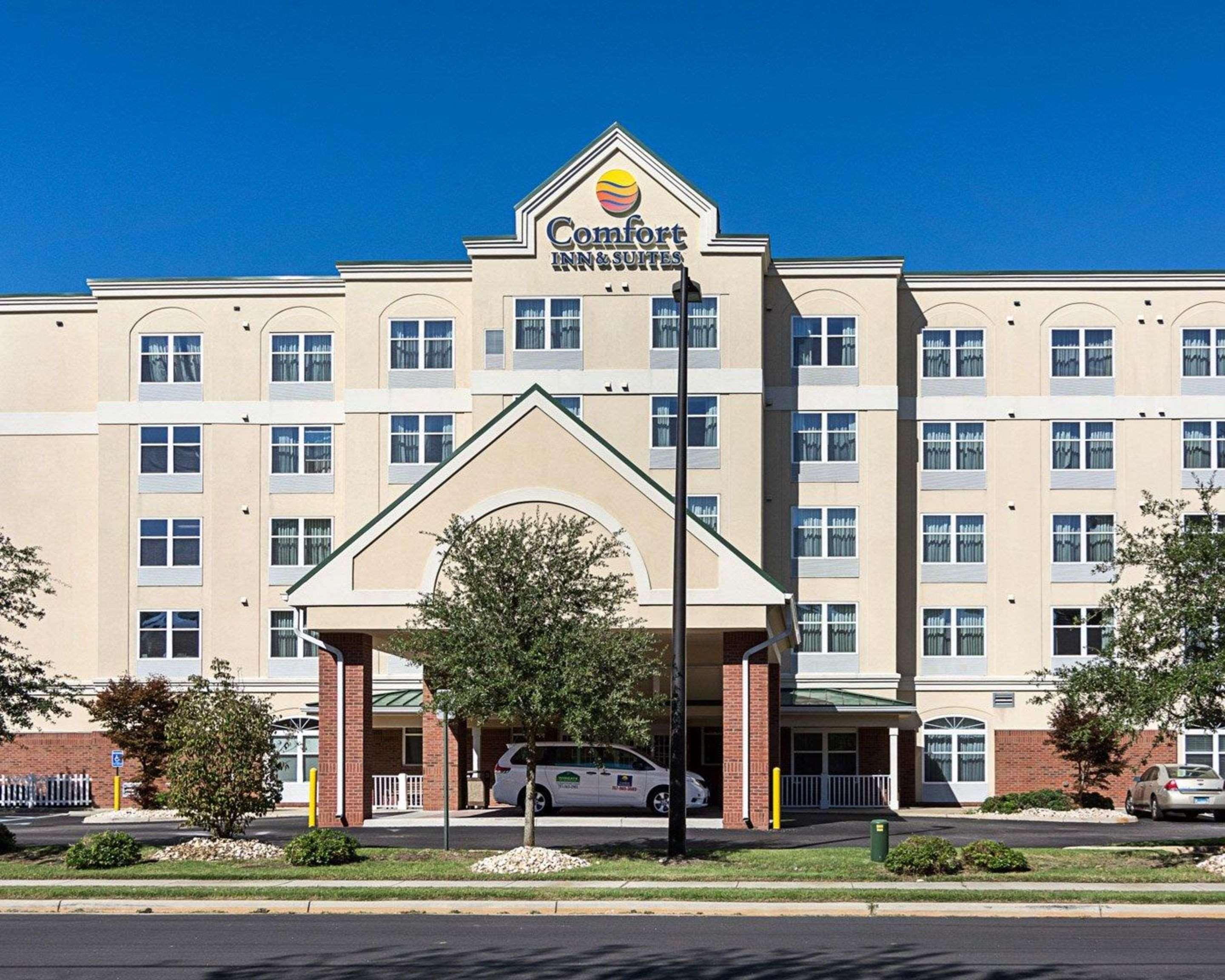 Comfort Inn & Suites Virginia Beach - Norfolk Airport Екстериор снимка